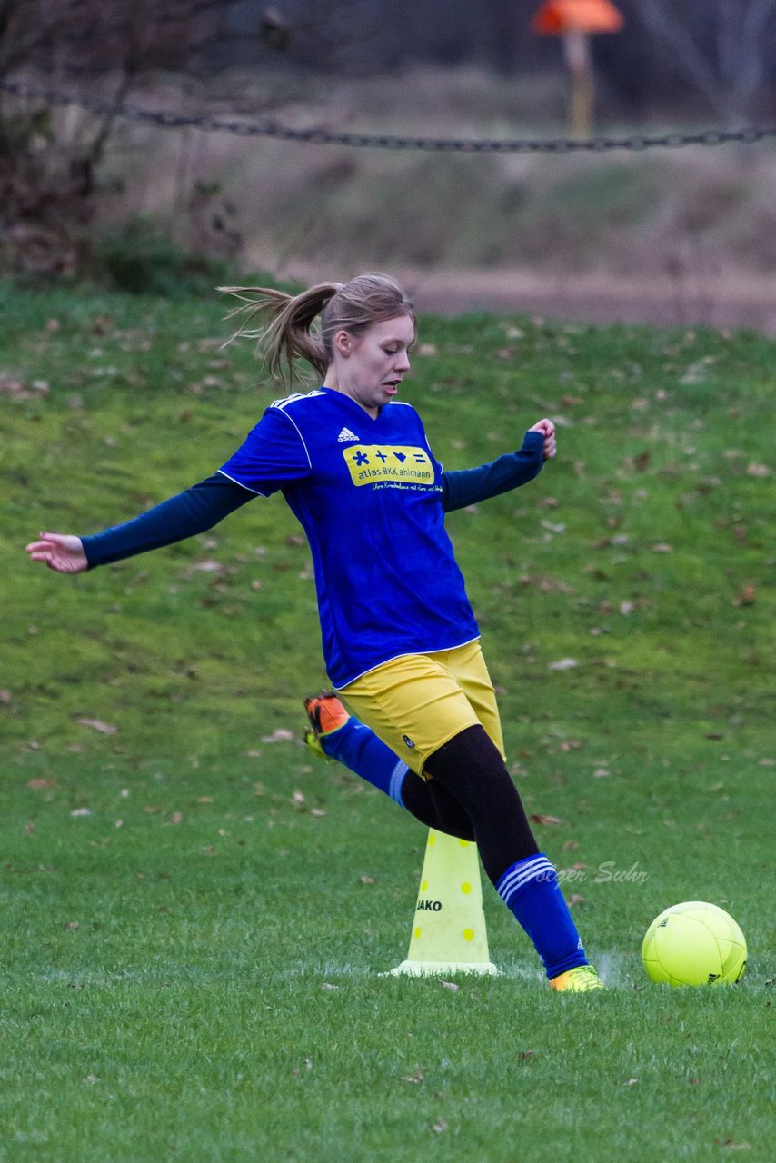 Bild 80 - B-Juniorinnen TSV Gnutz o.W. - SV Henstedt Ulzburg II : Ergebnis: ca. 5:0